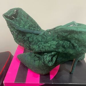 Elegant Green Lace Women's Shoes